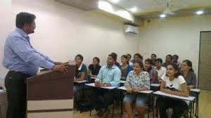 Swatantryaveer Savarkar IAS Study Circle classroom photo 2